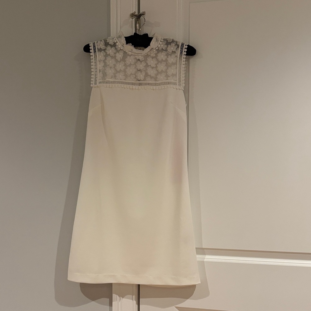 Elegant White Lace Dress